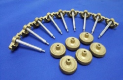 Gear Cutting for Precise Worm or Pinion Gears and Gear Box